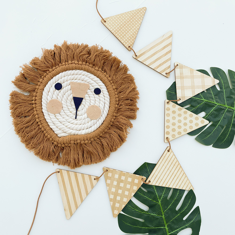Nordic Wooden Triangle Flag Wa - огляд і ціна Baby Nursery Hanging Decor